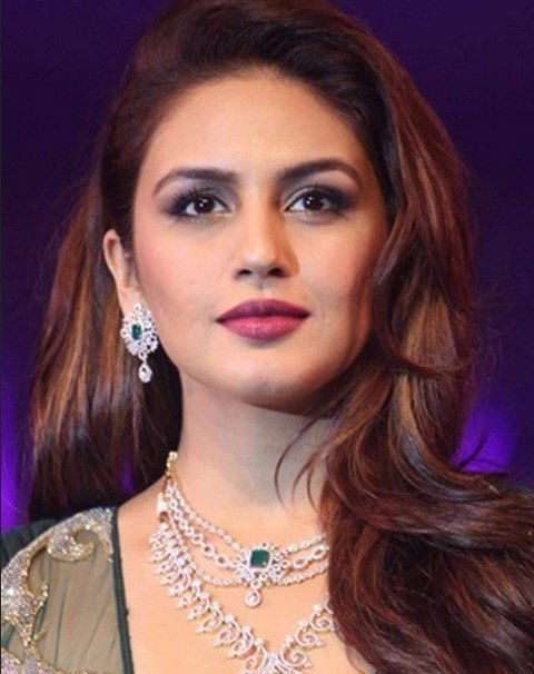 Huma Qureshi - Wikiunfold.com